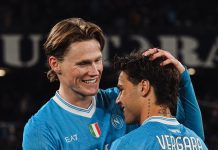 Calcio Napoli cuore e Vergara. Fiorentina battuta 2-1