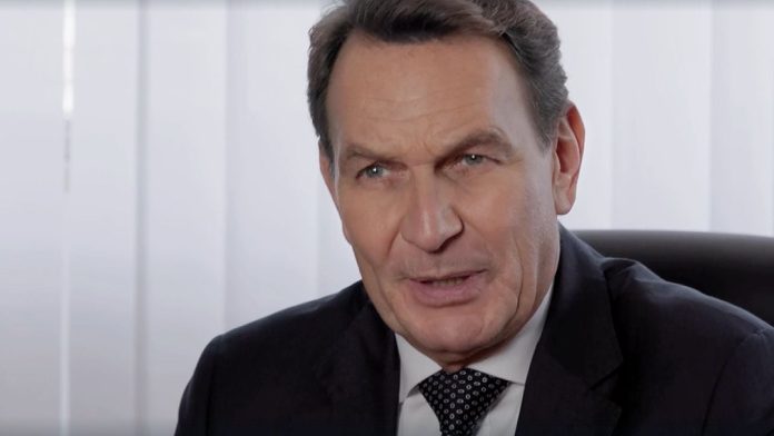 Un Posto al Sole, anticipazioni al 20 marzo: acceso confronto tra Roberto e Cristina