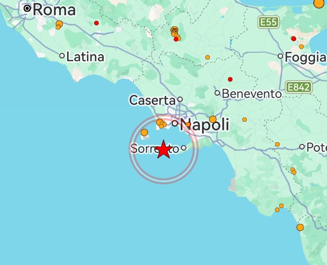 terremoto nel golfo di napoli di magnitudo 59 scossa profonda a oltre 400 km da 2anews.it terremoto nel golfo di napoli di magnitudo 59 scossa profonda a oltre 400 km