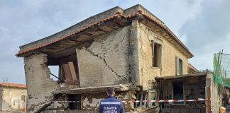 Litorale domitio, maxi operazione contro l'abusivismo demaniale: 80 immobili sequestrati a Castel Volturno, 19 già demoliti