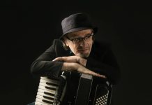 Eduardo De Crescenzo in concerto all'Arena Flegrea di Napoli con "Essenze Jazz"