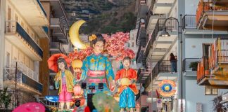 Maiori, il carro dedicato all’Estremo Oriente vince la 52esima edizione del Gran Carnevale