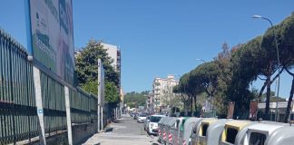 Fuorigrotta, intervento di bonifica in viale Kennedy: rimossi i cassonetti irregolari