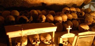 Cimitero delle Fontanelle: Napoli riabbraccia l'antico ossario con una grande festa di comunità