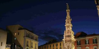 Piazza San Domenico, stretta sulla movida: nuovo ordinanza