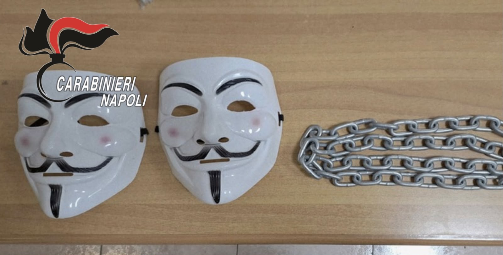 vomero tentata occupazione al liceo alberti studenti con il volto coperto protesta interrotta da 2anews.it vomero tentata occupazione al liceo alberti studenti con il volto coperto protesta interrotta