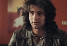 Je so’ pazzo: Nicola Prosatore, Massimiliano Caiazzo e Mariasole Pollio incontrano il pubblico al The Space Cinema Napoli per il film su Pino Daniele Je so’ pazzo: Nicola Prosatore, Massimiliano Caiazzo e Mariasole Pollio incontrano il pubblico al The Space Cinema Napoli per il film su Pino Daniele